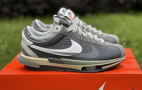 Pure original version_ SACAI X Nike Cortez Alliance_ carbon gray color matching_ the goods number DQ0581 001. Full code shipment 36--46-649ebff6